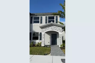 1096 SE 2nd Ter #1096, Miami, FL 33034 - Photo 1