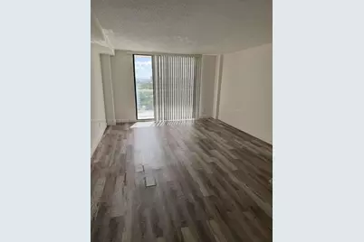 13499 Biscayne Blvd #1404, North Miami, FL 33181 - Photo 1