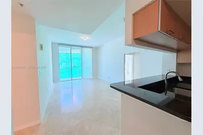 31 SE 5th St #4218, Miami, FL 33131 - Photo 1