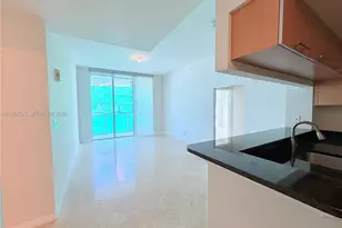 31 SE 5th St, Miami, FL 33131 - Photo 1