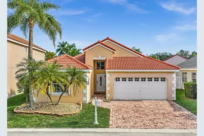 255 Somerset Way, Weston, FL 33326 - Photo 1