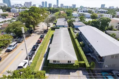 900 SW 5th Ave #4, Miami, FL 33130 - Photo 1