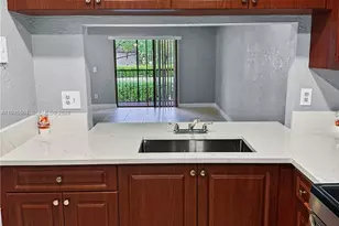 10313 NW 8th St, Pembroke Pines, FL 33026 - Photo 1