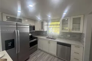 9375 Fontainebleau Blvd, Miami, FL 33172 - Photo 1