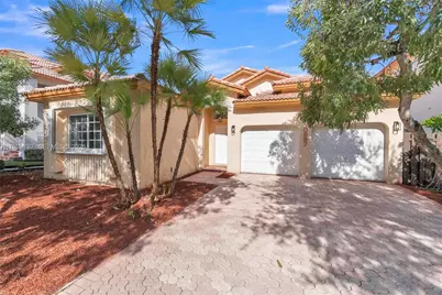 10997 NW 58th Ter, Doral, FL 33178 - Photo 1