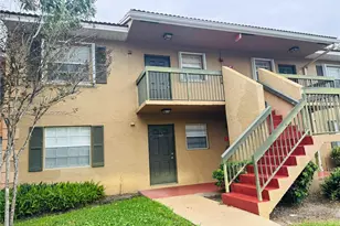 10457 NW 8th St, Pembroke Pines, FL 33026 - Photo 1