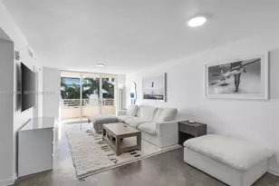 1401 Bay Rd, Miami Beach, FL 33139 - Photo 1