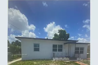 812 NW 26th Ave #B, Miami, FL 33125 - Photo 1