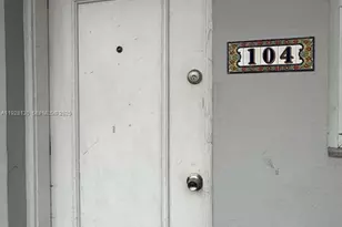 2225 NE 123rd St, North Miami, FL 33181 - Photo 1