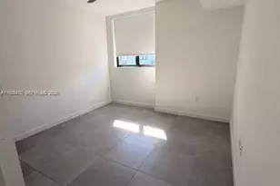 1005 Spring Garden Rd, Miami, FL 33136 - Photo 1