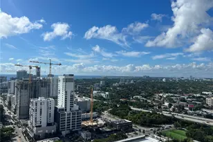 185 SW 7th St, Miami, FL 33130 - Photo 1