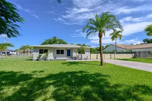 8995 SW 158th St, Palmetto Bay, FL 33157 - Photo 1