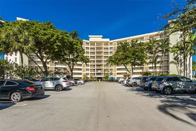 3090 N Course Dr #609, Pompano Beach, FL 33069 - Photo 1