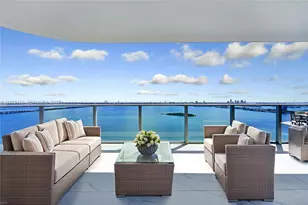 700 NE 24th St, Miami, FL 33137 - Photo 1