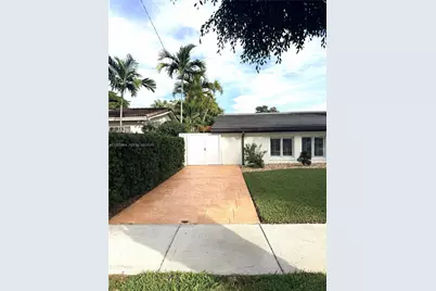 1625 SW 101st Ave #Eff, Miami, FL 33165 - Photo 1