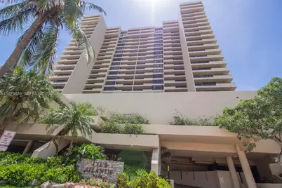 2555 Collins Ave #911, Miami Beach, FL 33140 - Photo 1