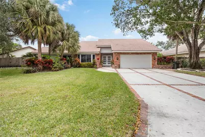 2047 SW 36th Ave, Delray Beach, FL 33445 - Photo 1