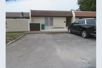 7328 Miami Lakeway S, Miami Lakes, FL 33014 - Photo 1