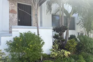 2469 W Flamingo Pl, Miami Beach, FL 33140 - Photo 1