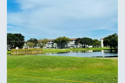 301 SW 135th Ave #415C, Pembroke Pines, FL 33027 - Photo 1