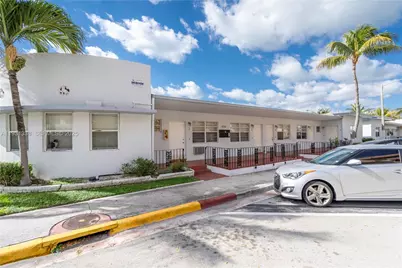 400 81 St #5, Miami Beach, FL 33141 - Photo 1