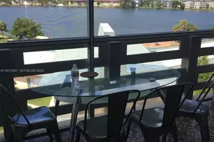 1401 NE Miami Gardens Dr, Miami, FL 33179 - Photo 1