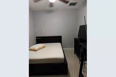 17199 NE 2nd Ct #1, North Miami Beach, FL 33162 - Photo 1