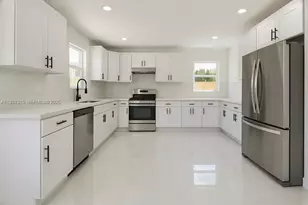 2840 NW 171st St, Miami Gardens, FL 33056 - Photo 1