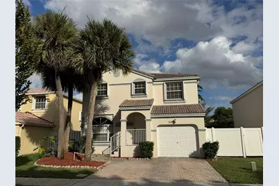 327 NW 159th Ave #N/A, Pembroke Pines, FL 33028 - Photo 1