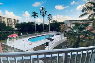 1560 NE 127th St, North Miami, FL 33161 - Photo 1