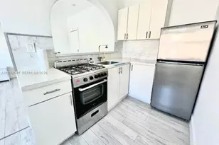 1618 Michigan Ave, Miami Beach, FL 33139 - Photo 1