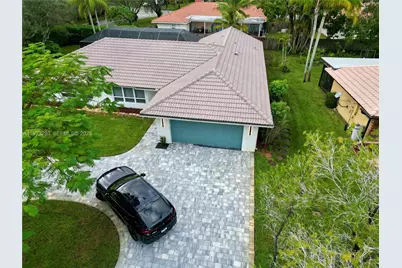 1218 NW 111th Ave, Coral Springs, FL 33071 - Photo 1