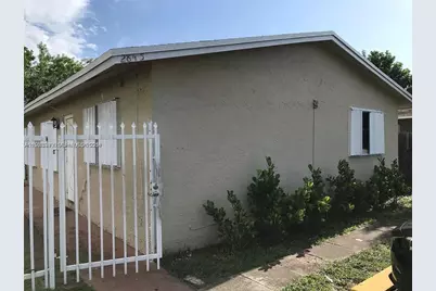 2845 NW 13th Ct, Fort Lauderdale, FL 33311 - Photo 1