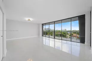 20281 E Country Club Dr, Aventura, FL 33180 - Photo 1