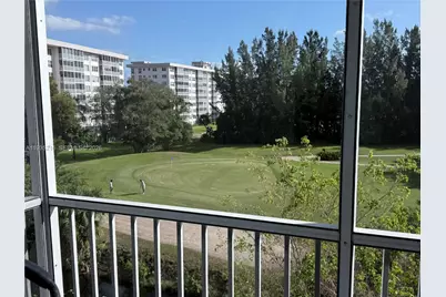 3250 N Palm Aire Dr #508, Pompano Beach, FL 33069 - Photo 1