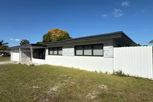 860 W Dayton Cir, Fort Lauderdale, FL 33312 - Photo 1