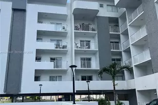 395 NE 21st St, Miami, FL 33137 - Photo 1