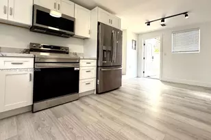 716 NE 7th St, Hallandale Beach, FL 33009 - Photo 1