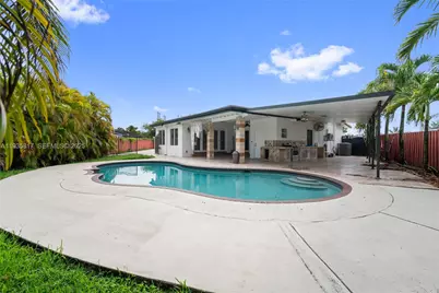 13611 SW 77th St, Miami, FL 33183 - Photo 1