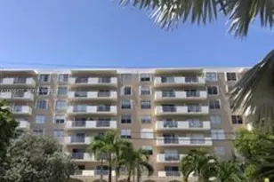 1455 N Treasure Dr, North Bay Village, FL 33141 - Photo 1