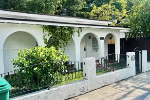 3560 SW 25th Ter, Miami, FL 33133 - Photo 1