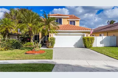 1981 NW 178th Ter, Pembroke Pines, FL 33029 - Photo 1