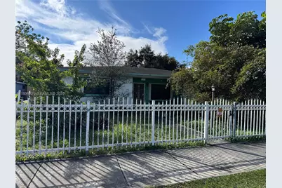 1540 NW 135th St, Miami, FL 33167 - Photo 1