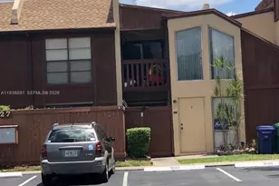 11527 SW 64th St, Miami, FL 33173 - Photo 1
