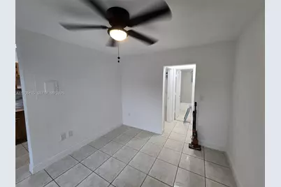 535 NW 7th St #3, Miami, FL 33136 - Photo 1