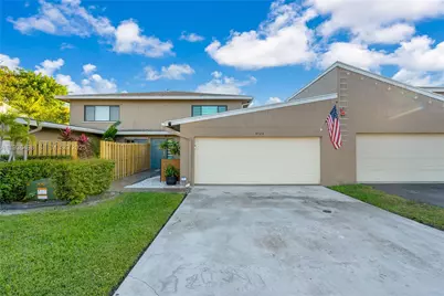 5124 S University Dr, Davie, FL 33328 - Photo 1