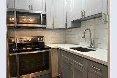 15240 NE 8th Ave #B, Miami, FL 33162 - Photo 1