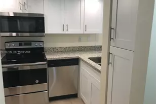 6995 NW 186th St, Hialeah, FL 33015 - Photo 1