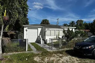 1071 NE 160th Terrace, North Miami Beach, FL 33162 - Photo 1