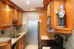 900 NE 18th Ave, Fort Lauderdale, FL 33304 - Photo 1